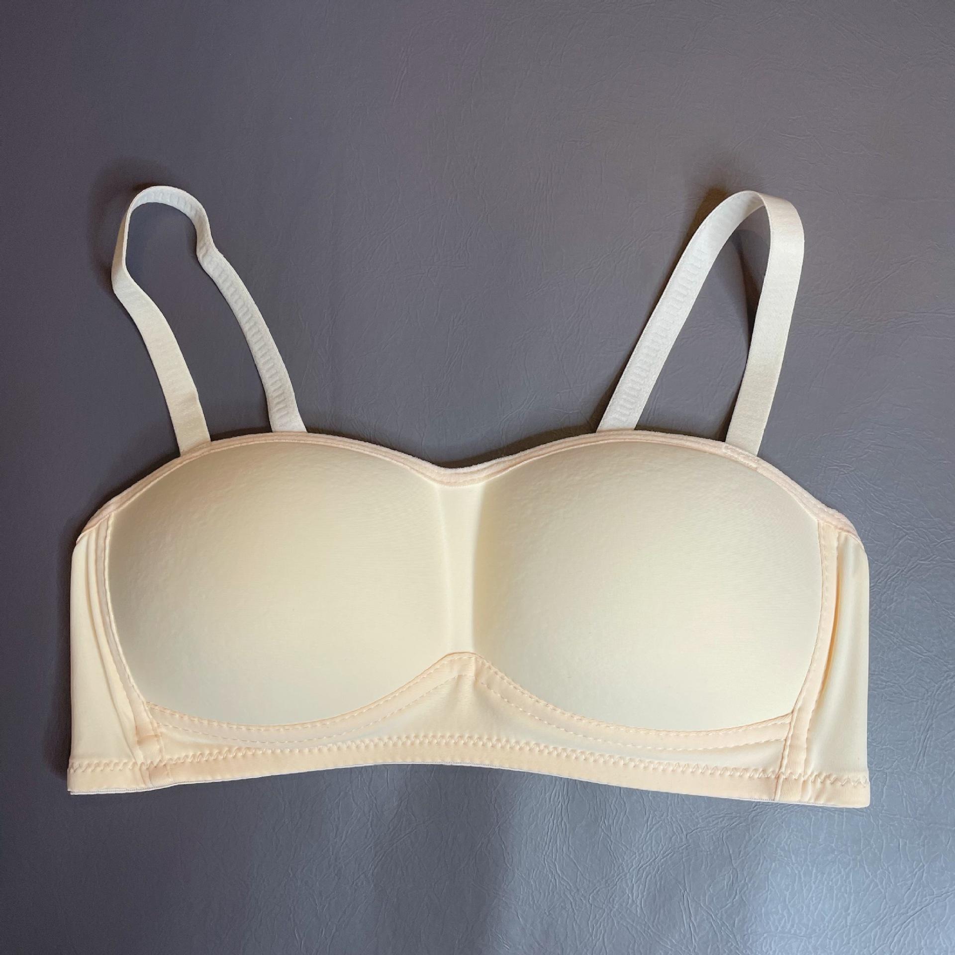 

Студентський простий нагрудний пакет, цільна чашка, невелика нижня білизна, антисвітлова трубка, крижаний шовковий невеликий слінг 85