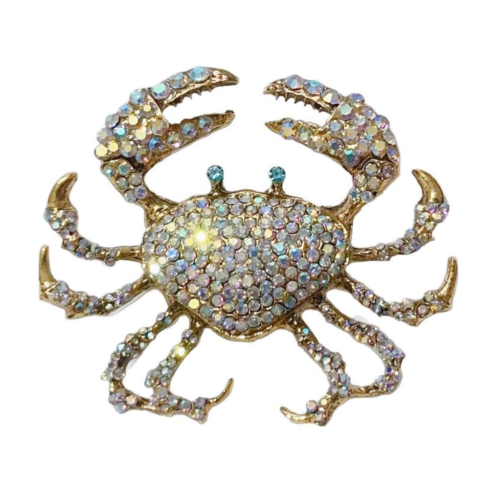 European Retro Crab Brooch: Creative Fashion Pin with Floral Accent, High-Grade Corsage for a Unique and Exquisite Look.
