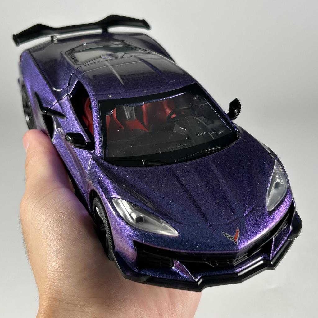 1:24 Chevrolet Corvette Z06 Supercar Alloy Metal Diecast Model Car High Simulation Home Trendy Ornaments Toy Birthday Gifts Boys