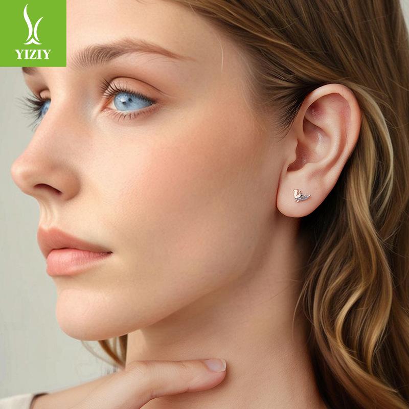 Small Fresh S925 Sterling Silver Three-Dimensional Bird Stud Earrings, Smart And Small Forest Wind Stud Earrings.