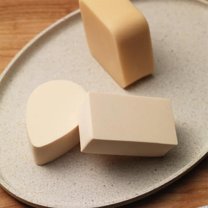 [Moist and Close Adhesion] THE TOOL LAB Moist Base Makeup Foundation Puff Hydro Sponge 3-Piece Set