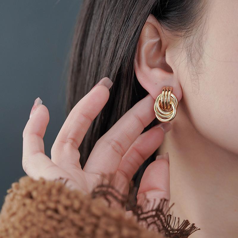 Elegant Knot Design Summer Earrings For Women Minimalist Dainty Studs Unique Fashion Jewelry