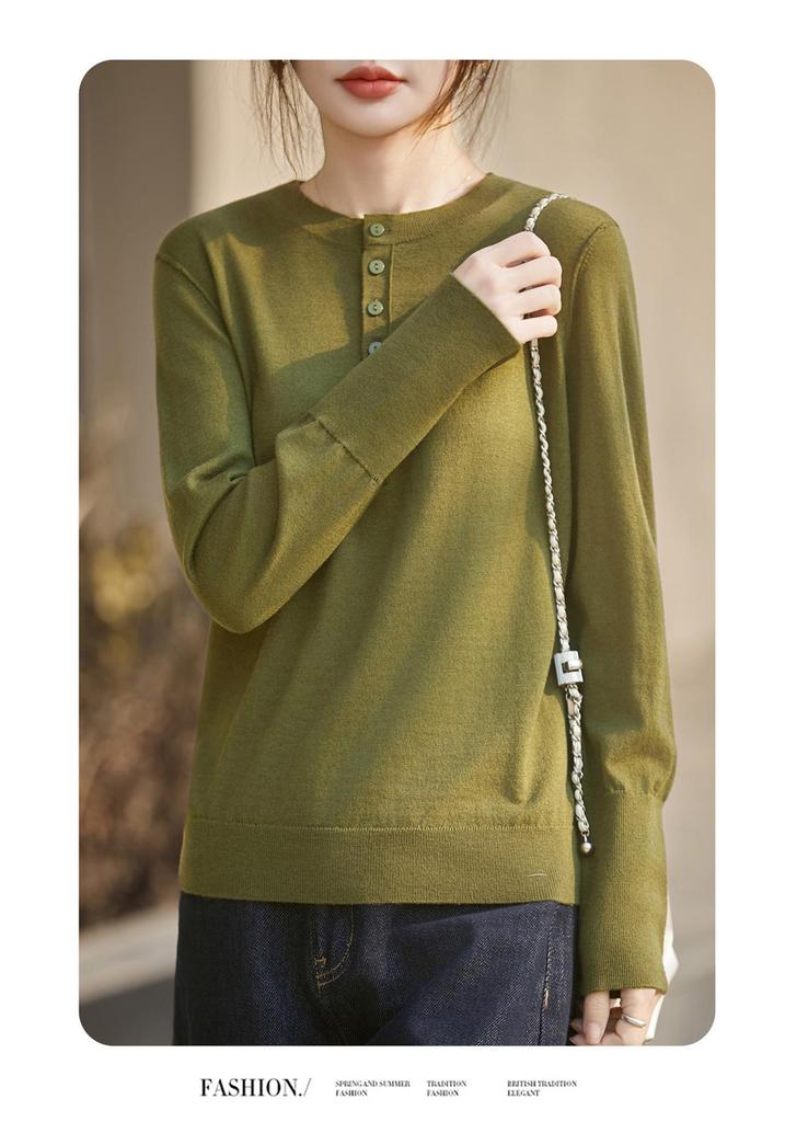 Women's Lightweight Knit Round Neck Sweater for Spring/Autumn