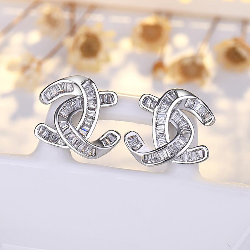 BELLA BOX New Personalized Silver Needle C-letter Stud Earrings For Women, A High-end Cross-border Bestseller Of Earrings And Accessories
