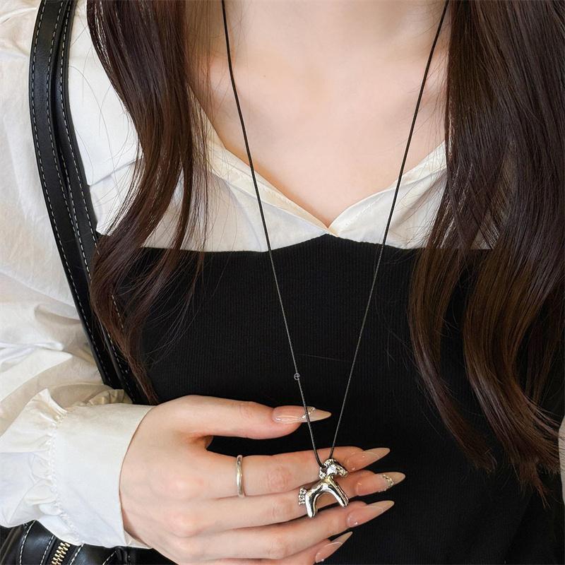 Colorful Horse Pendant Long Necklace for Women's Adjustable Sweater Chain Jewelry Fashion Accessory
