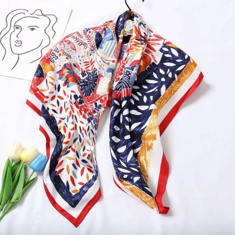 Black and White Animal Print Faux Silk Twill Scarf - 90x90CM Autumn/Winter Shawl for Women