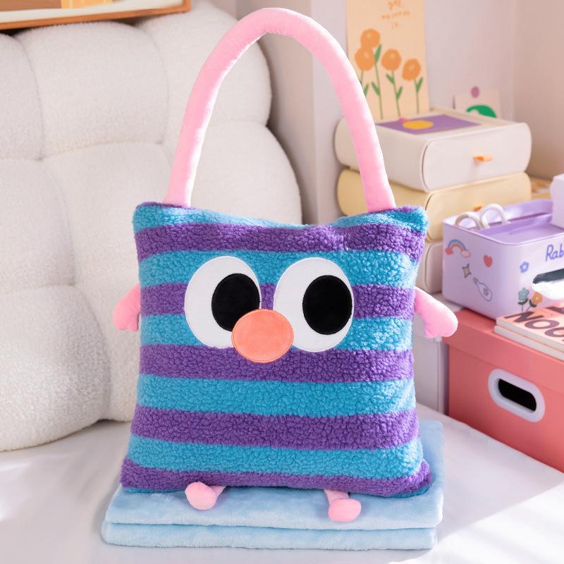 

Dopamine Eye-catching Hand Pillow Two-in-one Car Cushion Air Conditioning Blanket Office Nap Seat Cushion