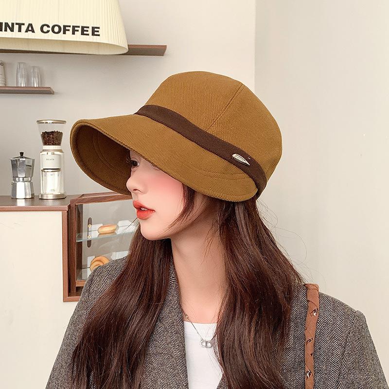 

Autumn and Winter Simple Style Fashionable and Versatile Equestrian Hat Warm Ear Protection Face Display Small Sunshade Fisherman Hat one size