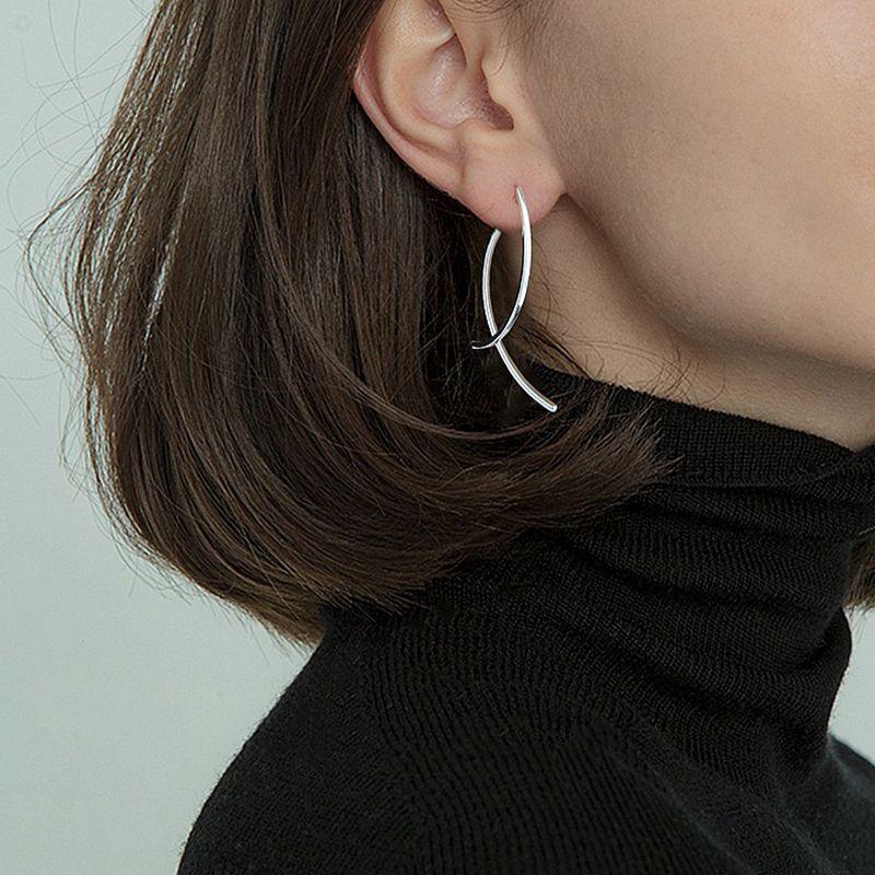 

925 Sterling Silver Earrings for Women Long Geometric Lines Cross Earrings Stylish Tassel Earrings Cold Wind Slimming Face Silver pair