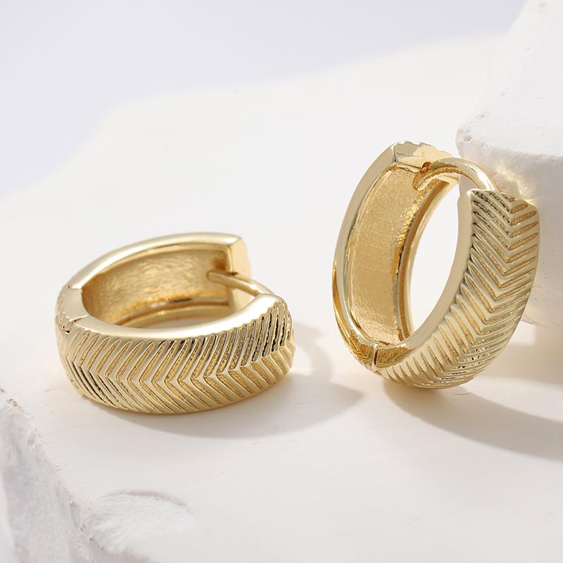 Vintage Concise Golden Plated Hoop Earrings for Women's  Punk Style Fit Daily Wearing Exquisite Jewelry Accessories Gifts
