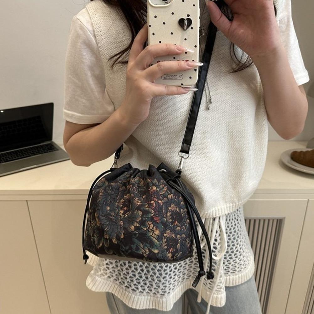 Chinese Style Ethnic Style Crossbody Bag Sanitary Napkin Bag Hanfu Drawstrings Bag  Outdoor