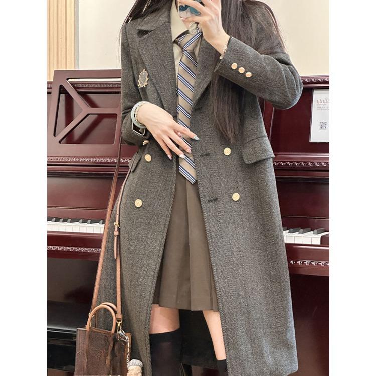 High-end Grey Long Coat for Women, Vintage Double-breasted Long Sleeve Outerwear