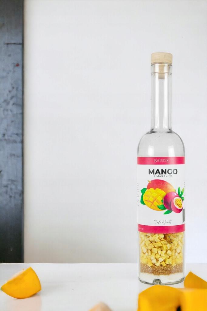500ml bottle with fruit OWN MANGO AND PASSION FRUIT LIQUEUR - DIY