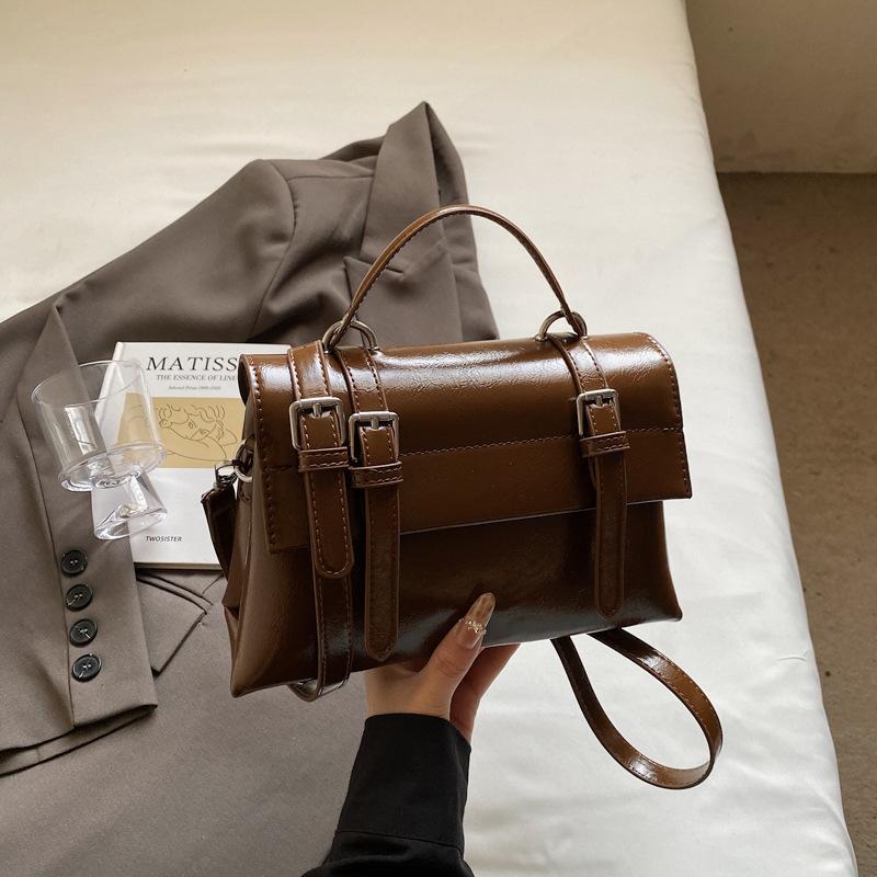 College Style Large Capacity Retro Handbag Bag Women's Niche Design Versatile Fashion Casual Trend Shoulder Messenger Bag