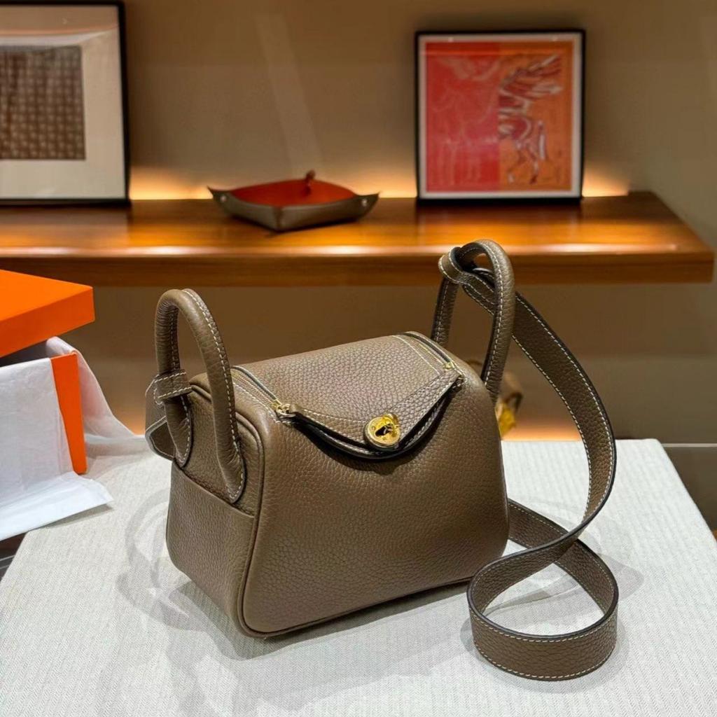 TC Top Layer Cowhide Leather Luxury Women's Bag New Style Single Compartment Retro Doctor's Bag Wooden Handle Bag 100 Styles Women's Bag