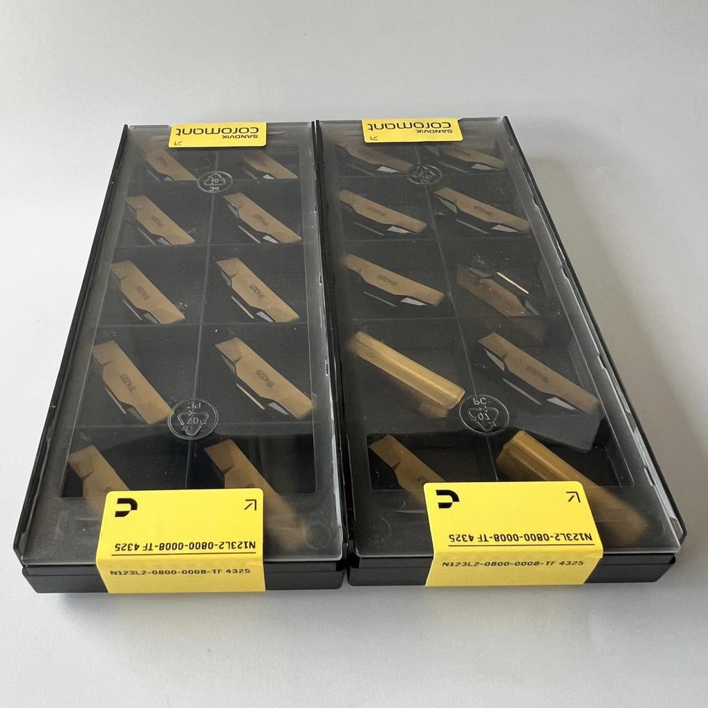 SANDVIK / N123L2-0800-0008-TF 4325 / Original Swedish hard alloy blade 10 Pcs