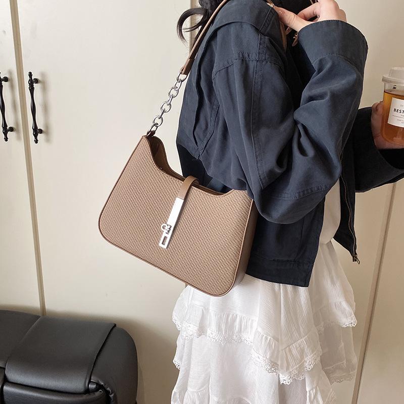 Underarm Bag Women's 2025 New Popular Shoulder Bag Spring Casual Premium Texture Commuter Messenger Bag