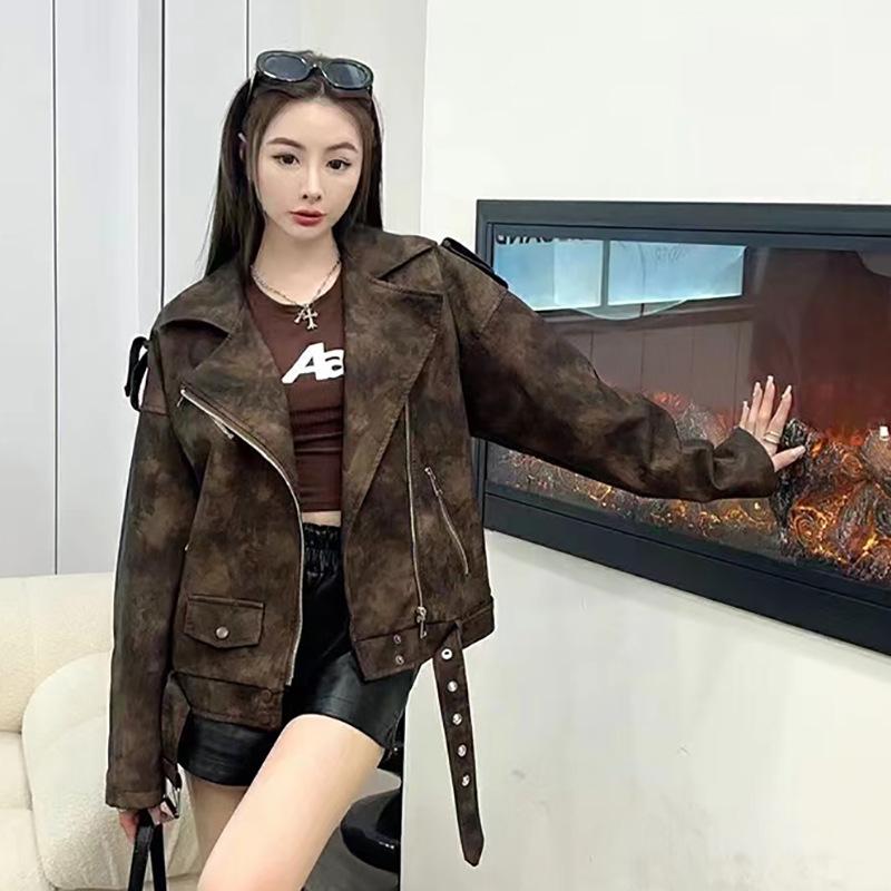 Retro gewaschene Lederjacke im Hongkong-Stil für Damen im Herbst und Winter, neu, locker und schlank, Revers, Saum mit Gürtel, langärmelige Motorrad-Lederjacke