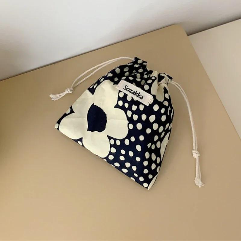Floral Print Drawstring Coin Purse Lipstick Makeup Bag Travel Organizer Keys Earphone Storage Bag Makeup Pouch Cute Purse Wallet
