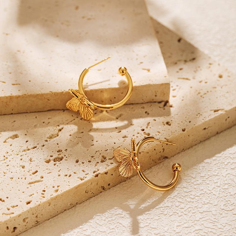 Simple C Shaped 18k Gold Plated Copper Butterfly Animal Stud Earrings For Women