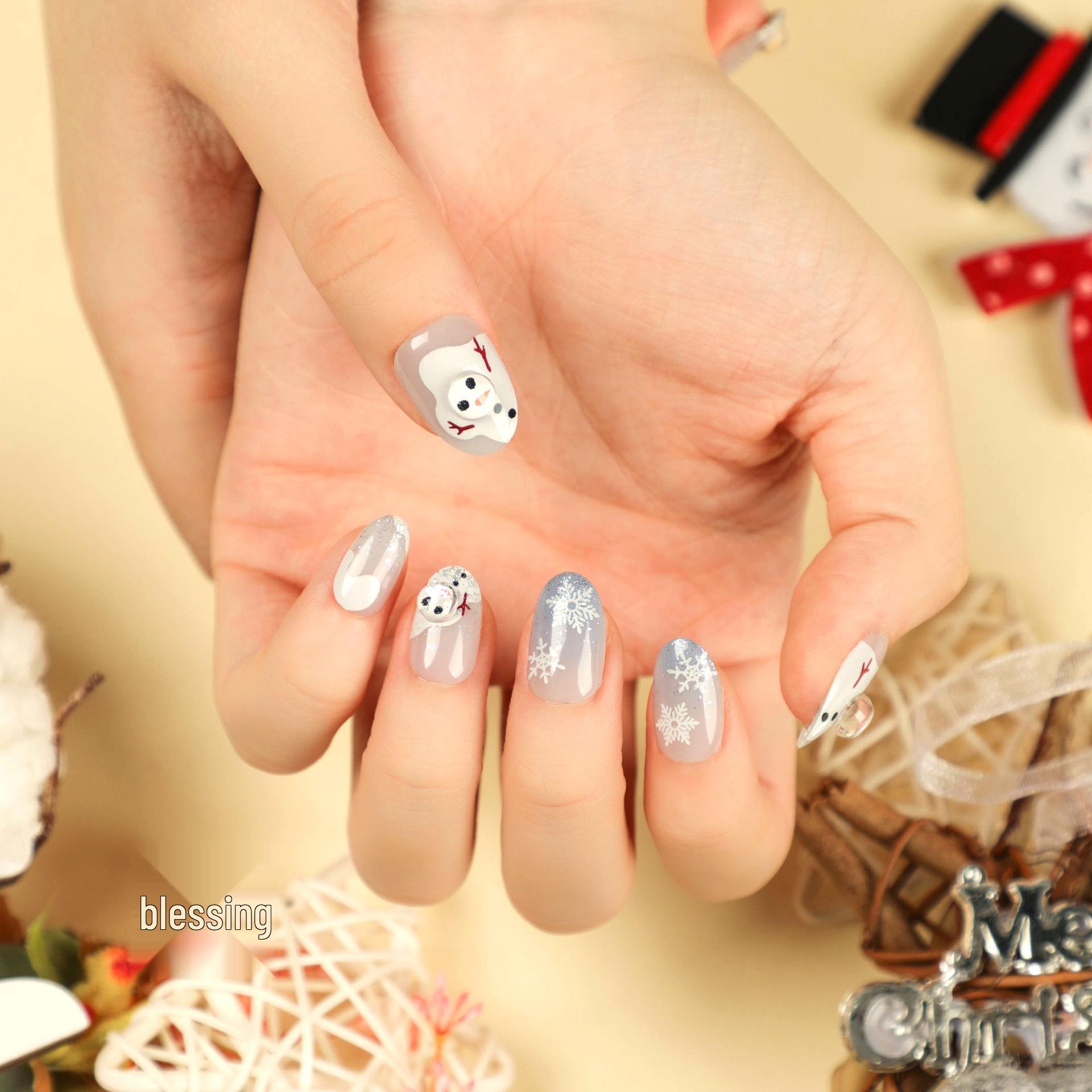 

Short Round Christmas Wear-On Nails with Snowflake & Snowman Art Glue Type
