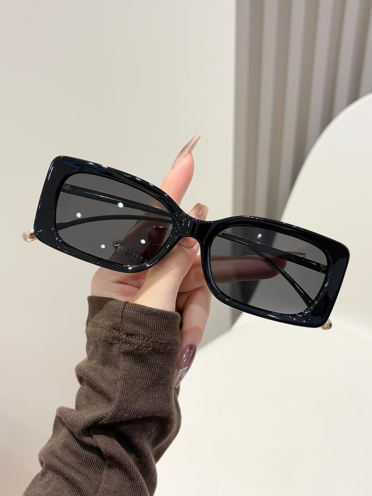 European and American retro small square sunglasses are produced on behalf of 500 pairs, and the minimum order can be printed LOGO strength supplier