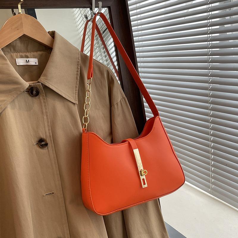Niche Design Bag Women's Summer New Texture Handheld Underarm Bag Versatile Fashion Shoulder Bag