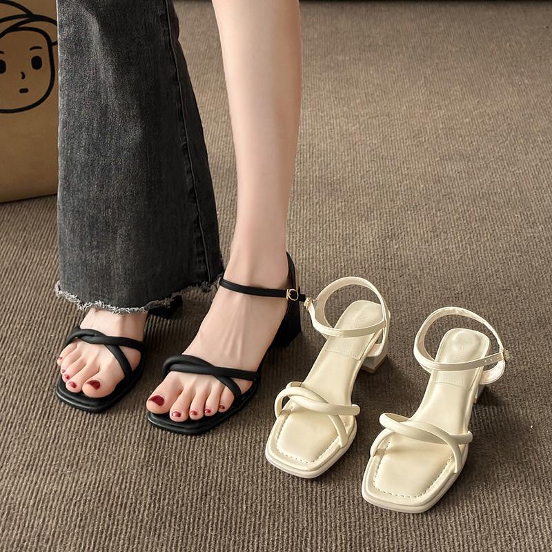 Sandalen Damen Sommer 2025 neue Mode vielseitig sanft retro dicker Absatz rutschfest Wort mit hohen Absätzen Sommer