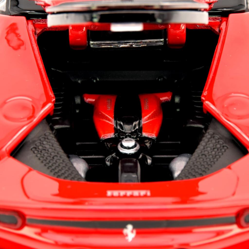 Bburago 1/24 Scale Ferrari SF90 Stradale Red [Open Engine Compartment Version] / Diecast Model Car, Finished Product, 18-26028(CN)