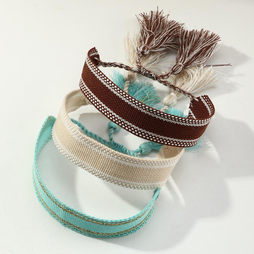Alphabet Wire Bracelet With Alloy Material For Women Fashion Accessories