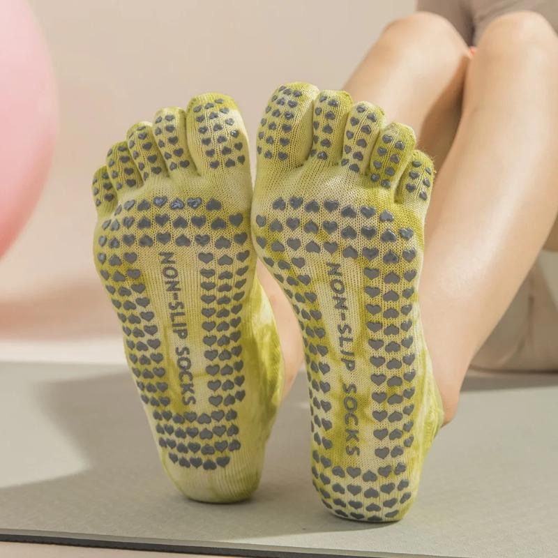 Yoga Non Slip Socks Women's Professional Five Finger Pilates Socks Sports Indoor Split Toe Socks Sweat Absorbent