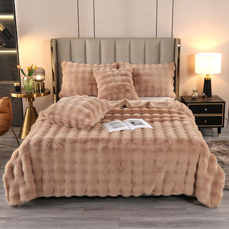 Elegant Toca Extra Thick Double Layer Faux Fur Sofa Nap Blanket