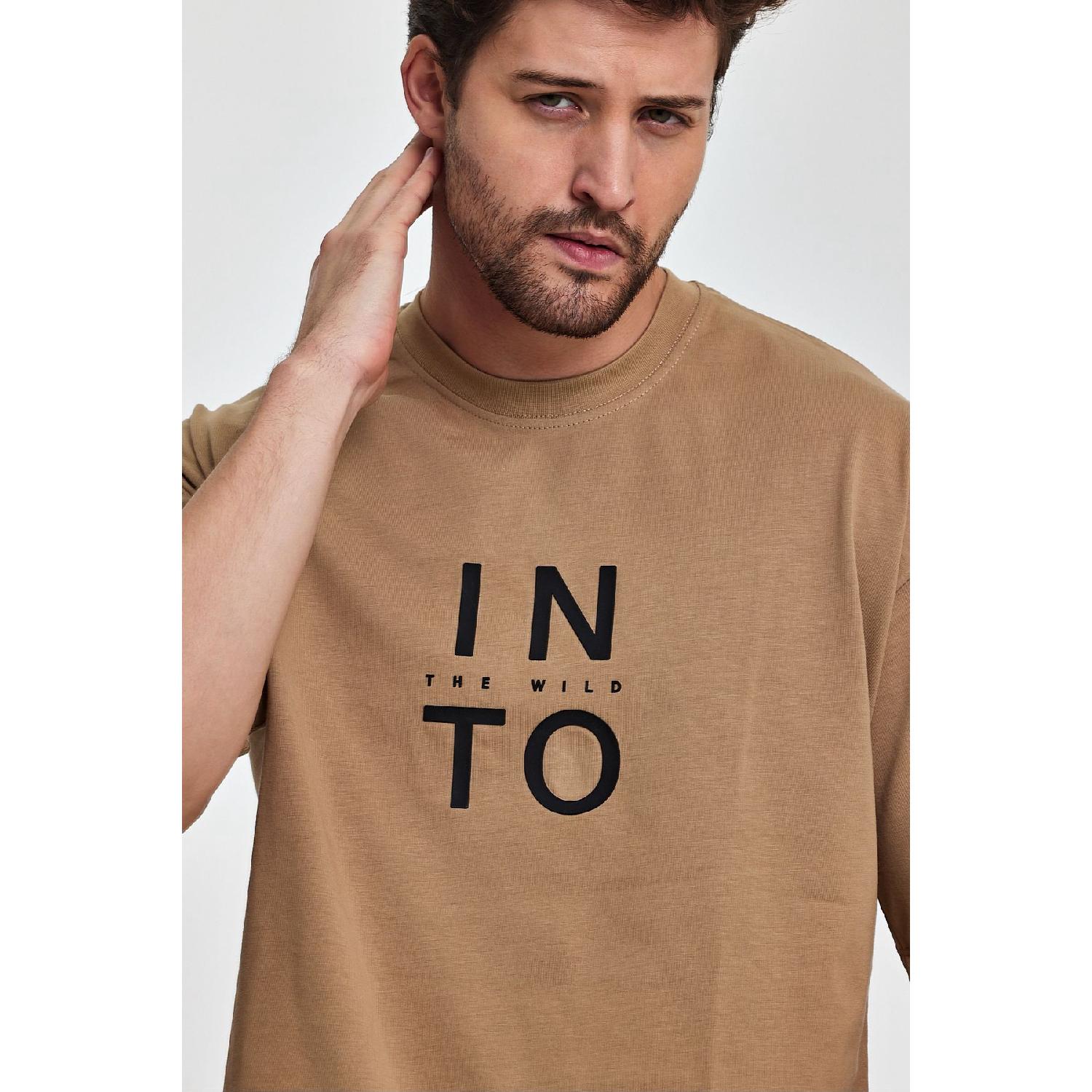 

Мужская футболка оверсайз из плотной ткани с круглым вырезом Into S