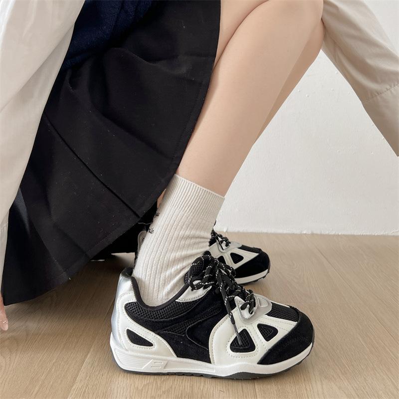 Queen Fan retro black platform training shoes women's 2025 new autumn skirt versatile casual sports shoes