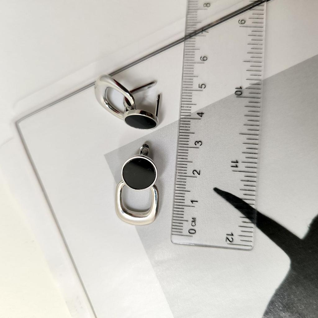 Silver Earrings with Natural Onyx (60002116)