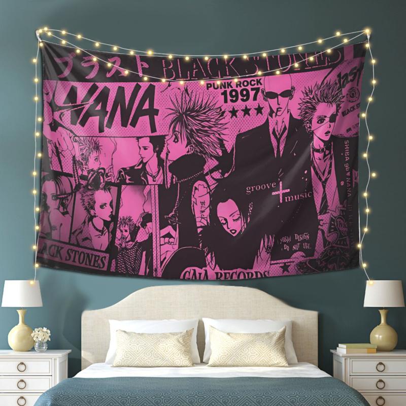 VIKAMA Nana Tapiz Punk Rock Negro y Rosa Collage de Anime Colgante de Pared Para Dormitorio Rincón Otaku y Espacio de Estudio Acogedor Arte Audaz