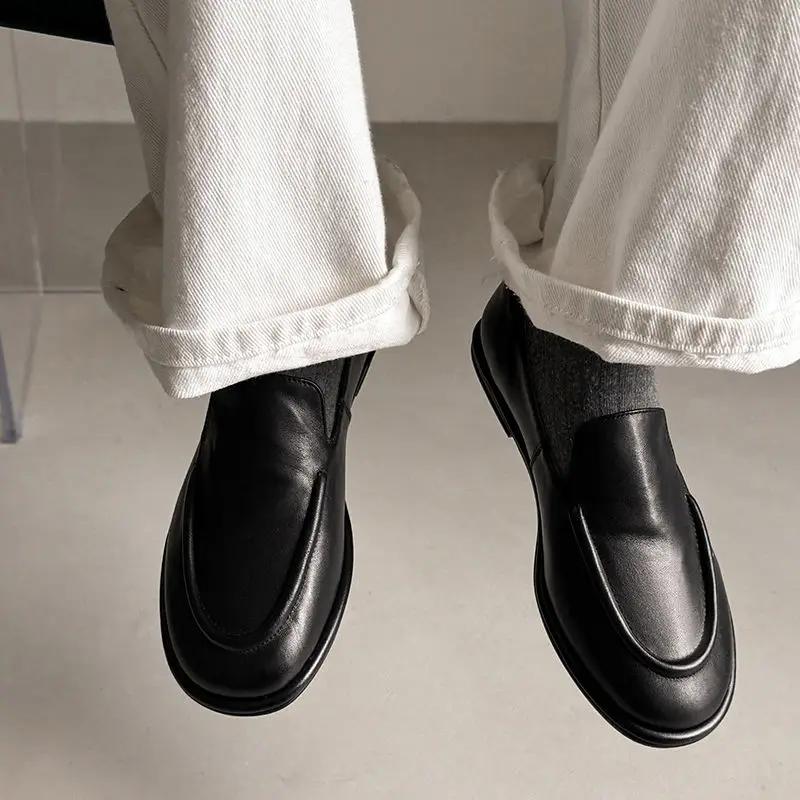 Fashion 2025 New Spring Women Loafers Genuine Leather Shoes for Women Round Toe Low Heel Women Flats Retro Genuine Leather Ladies Shoes