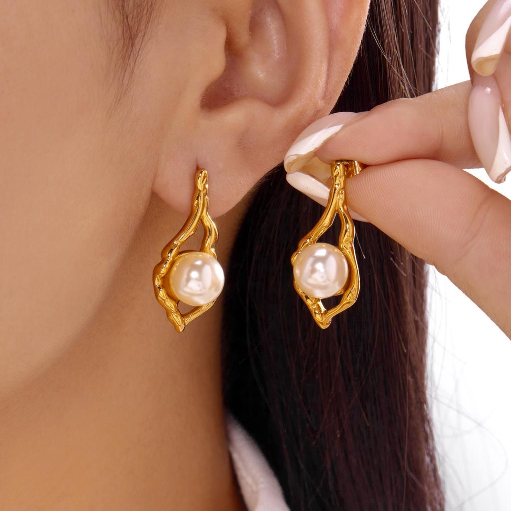 Bohemian Stainless Steel Heart Stud Earrings for Women Romantic Simple Flower Imitation Zircon Ear Zircon Daily Wear Zircon