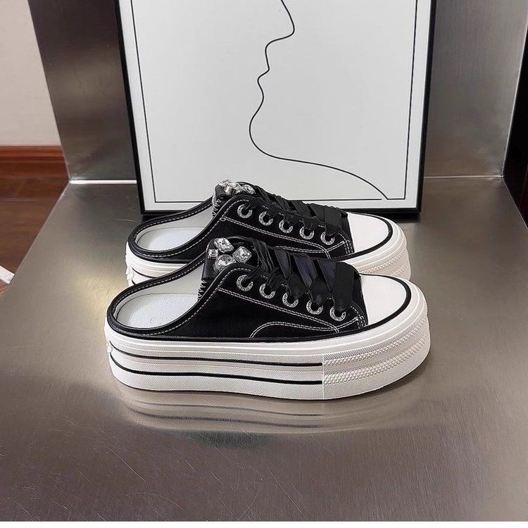 Lazy people pedal rhinestone white shoes Baotou half-drag women's shoes, wearing soft leather thick-soled heightening biscuit shoes outside summer