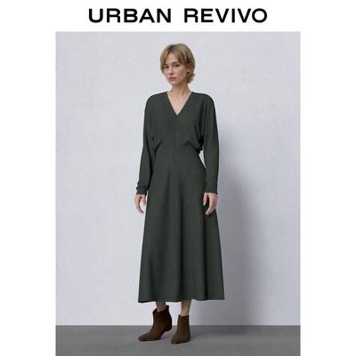 UR Women's Winter Modern Pleated V-Neck Long Dress