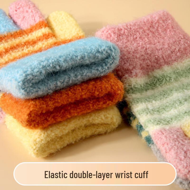Warme Kinderstrickhandschuhe mit Streifen