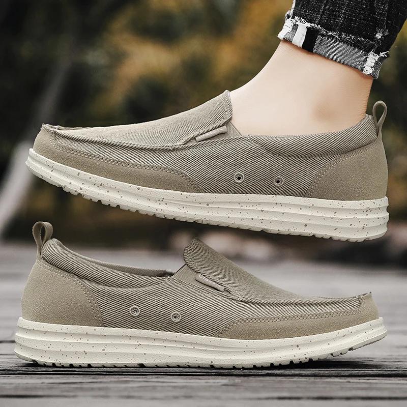 Fashion 2025 Summer Light Canvas Shoes Men Breathable Men Shoes Loafers Soft Comfortable Outdoor Flat Lazy Sandals for Male Zapatillas