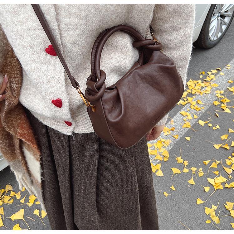 Geantă de mână Cloud Plisată Texturată Primăvară/Vară 2025 - Geantă Elegantă de Damă cu Un Singur Umăr și Crossbody