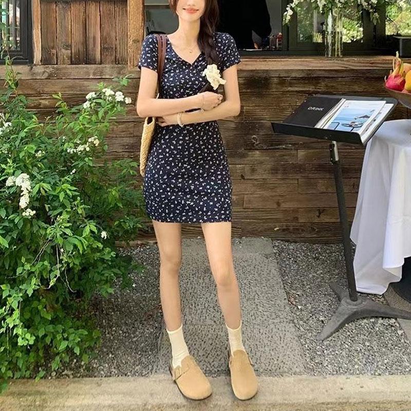Fashion Bag Hip Long Short Dress Sexy Summer Vintage Broken Flowers Female Clothing Commute Elegant V-Neck Slim Waist Dresses
