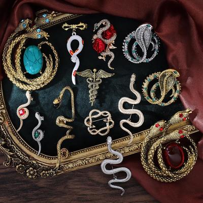 Spilla Retro Zodiaco Serpente di Halloween - Spilla Smaltata Accessorio per Completo