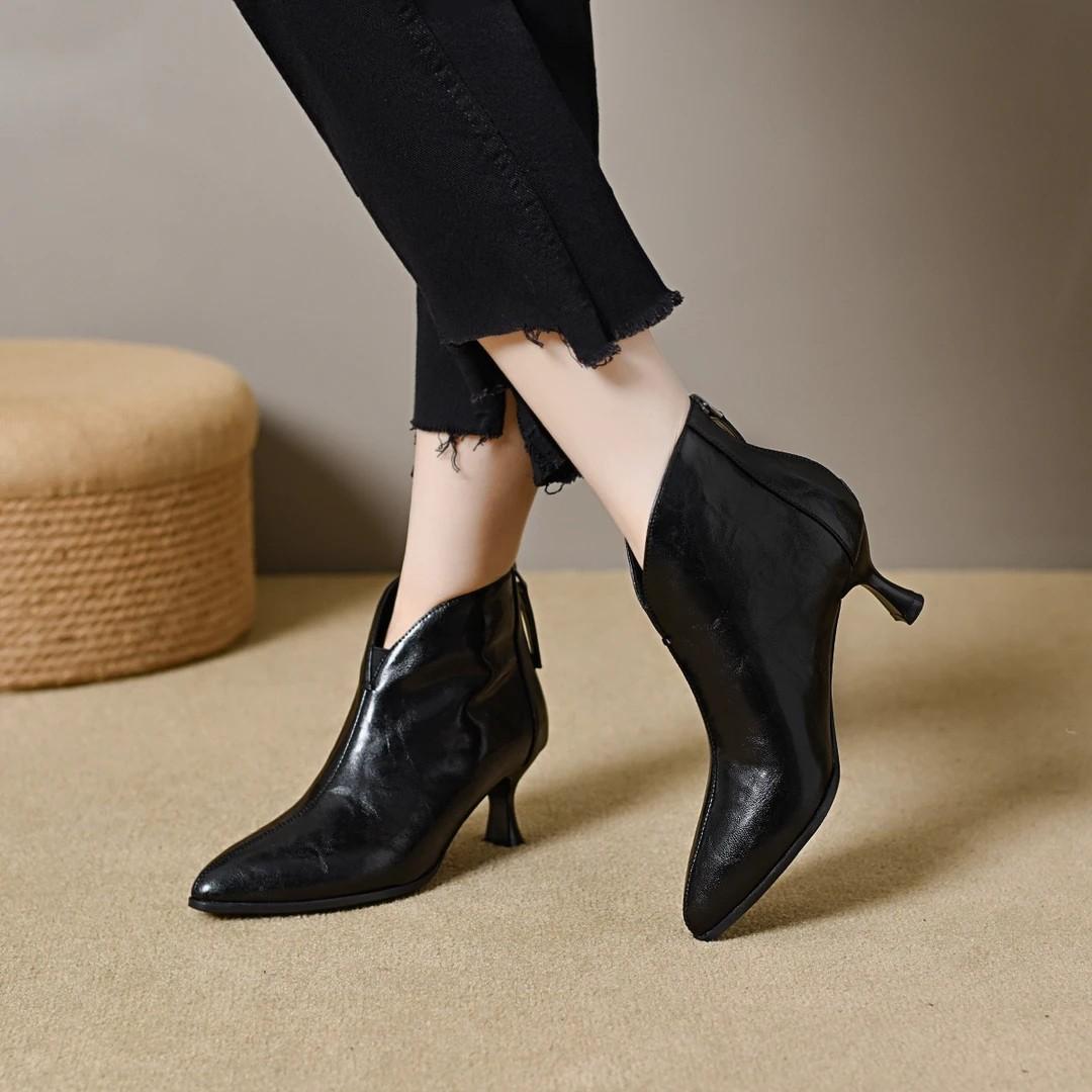 Fashion and simple autumn and winter high heels foreign style leather boots pointed short boots high heels and velvet women s boots 35 2980₽