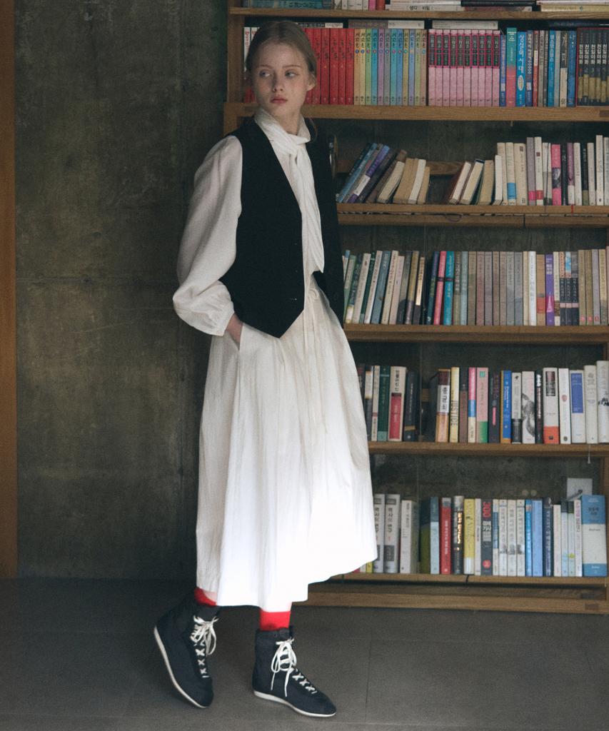 Deuloupisumeon Ella Pleated Long Flare Skirt [Ivory]