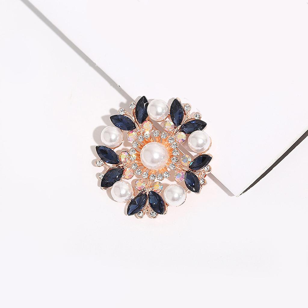Elegant Crystal Pearl Flower Brooch For Women Vintage Rhinestone Scarf Pin Multi Purpose Jewelry Gift