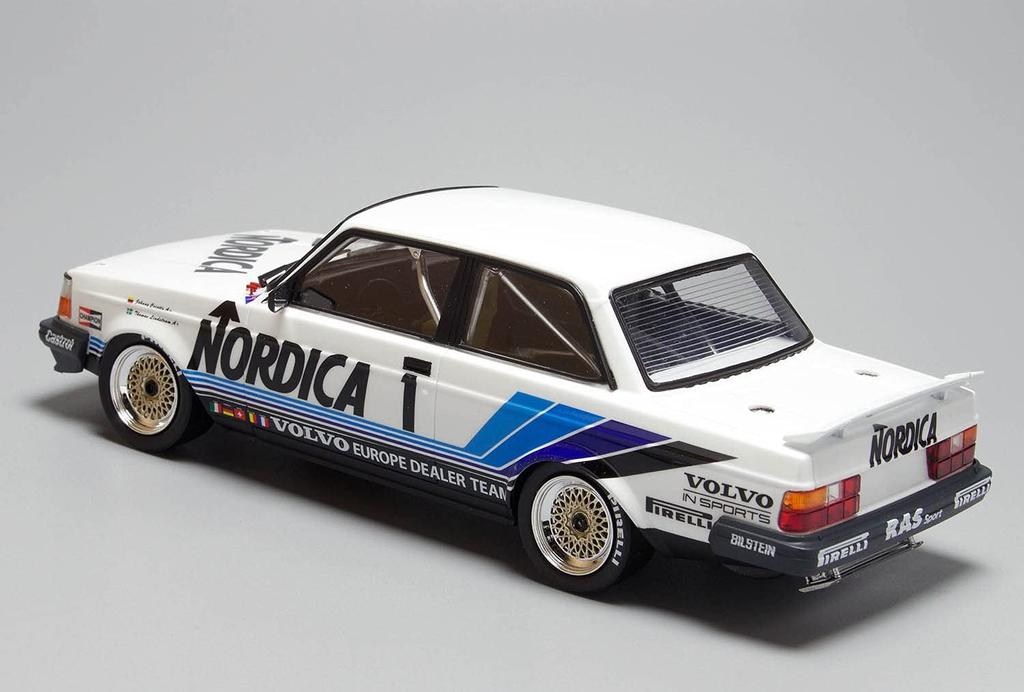 Racing Series Volvo 240 Turbo 1986 ETCC Hockenheim Winner Plastic Model Kit with Masking Sheet Platz/NuNu 1/24 (PN24013MSK)