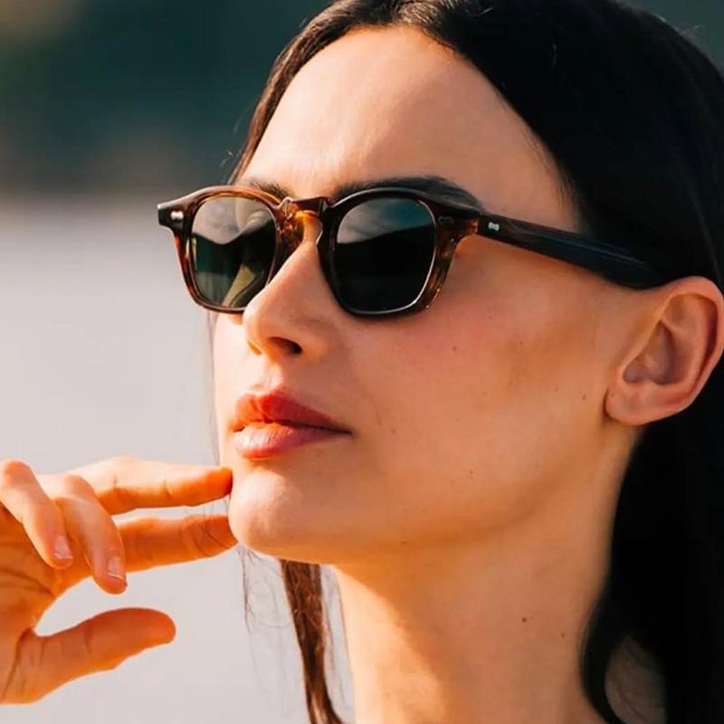 Nouveaux Lunettes de Luxe Femmes Miroir Anti-Reflet Lunettes de Soleil Carrées Lunettes Classiques Protection UV400